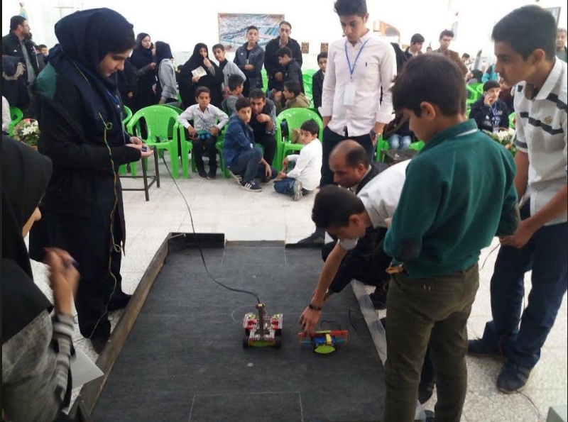 مسابقات رباتیک دانش‌آموزان کاشان